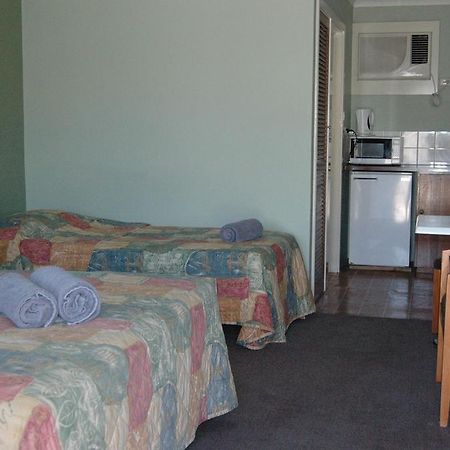 Collie Motel المظهر الخارجي الصورة