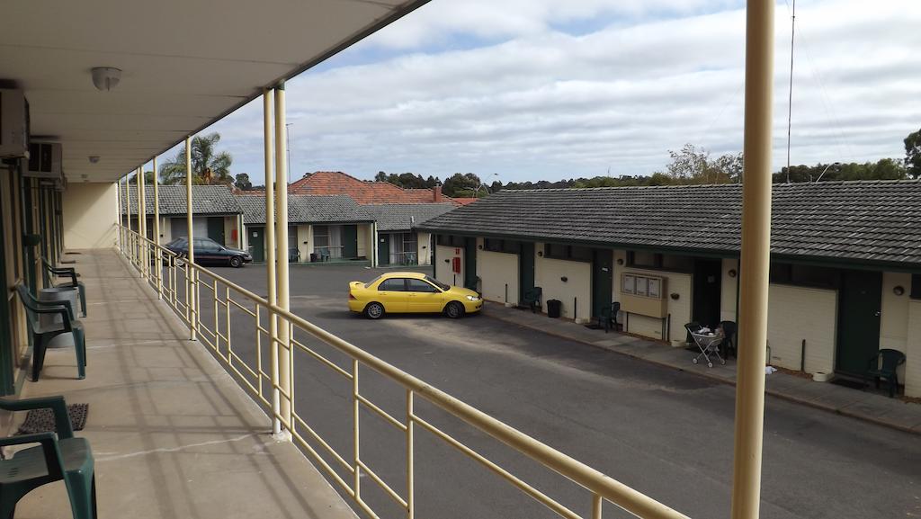 Collie Motel المظهر الخارجي الصورة